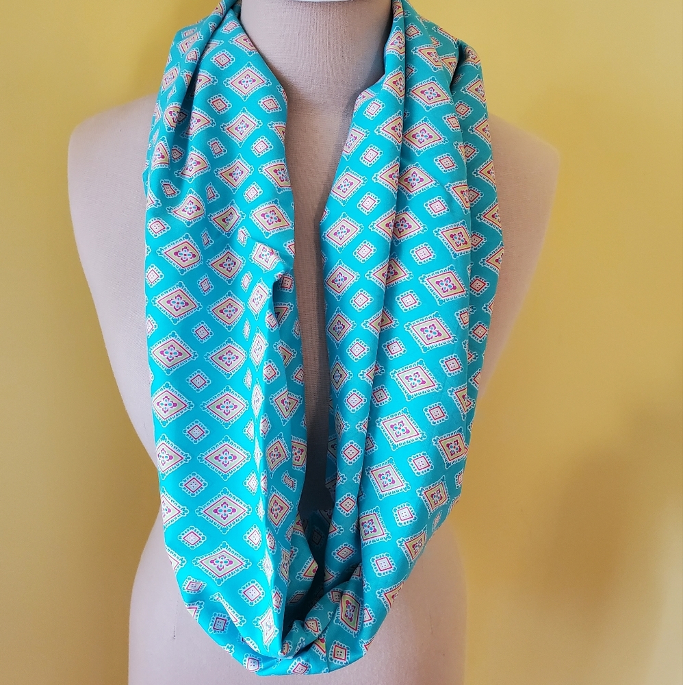 Handmade Teal and Diamond Cowl